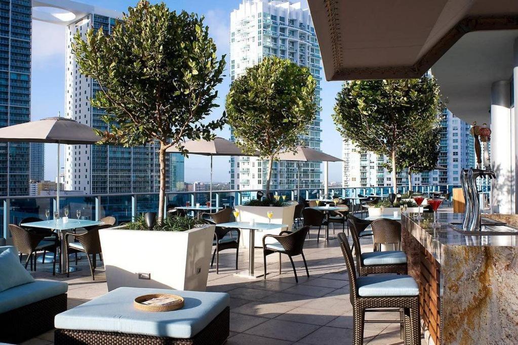 Luxury Waterfront In The Urban Oasis At Icon-brickell Free Appartamento