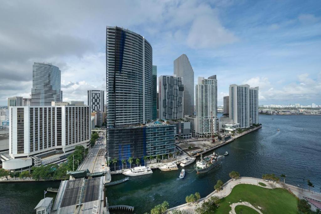 Luxury Waterfront In The Urban Oasis At Icon-brickell Free Appartamento Miami