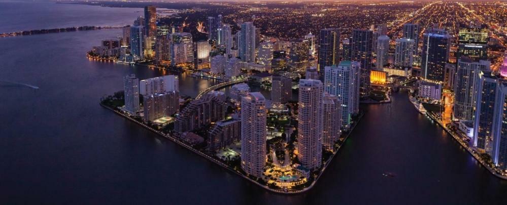 Luxury Waterfront In The Urban Oasis At Icon-brickell Free Appartamento Miami
